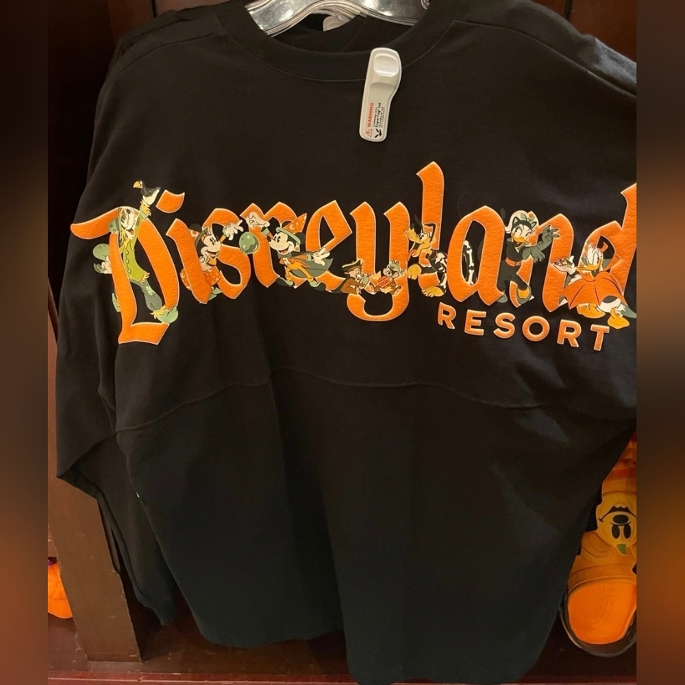 DisneyParks Disneyland 2025 Halloween Mickey And Friends Spirit Jersey  XXL NWT